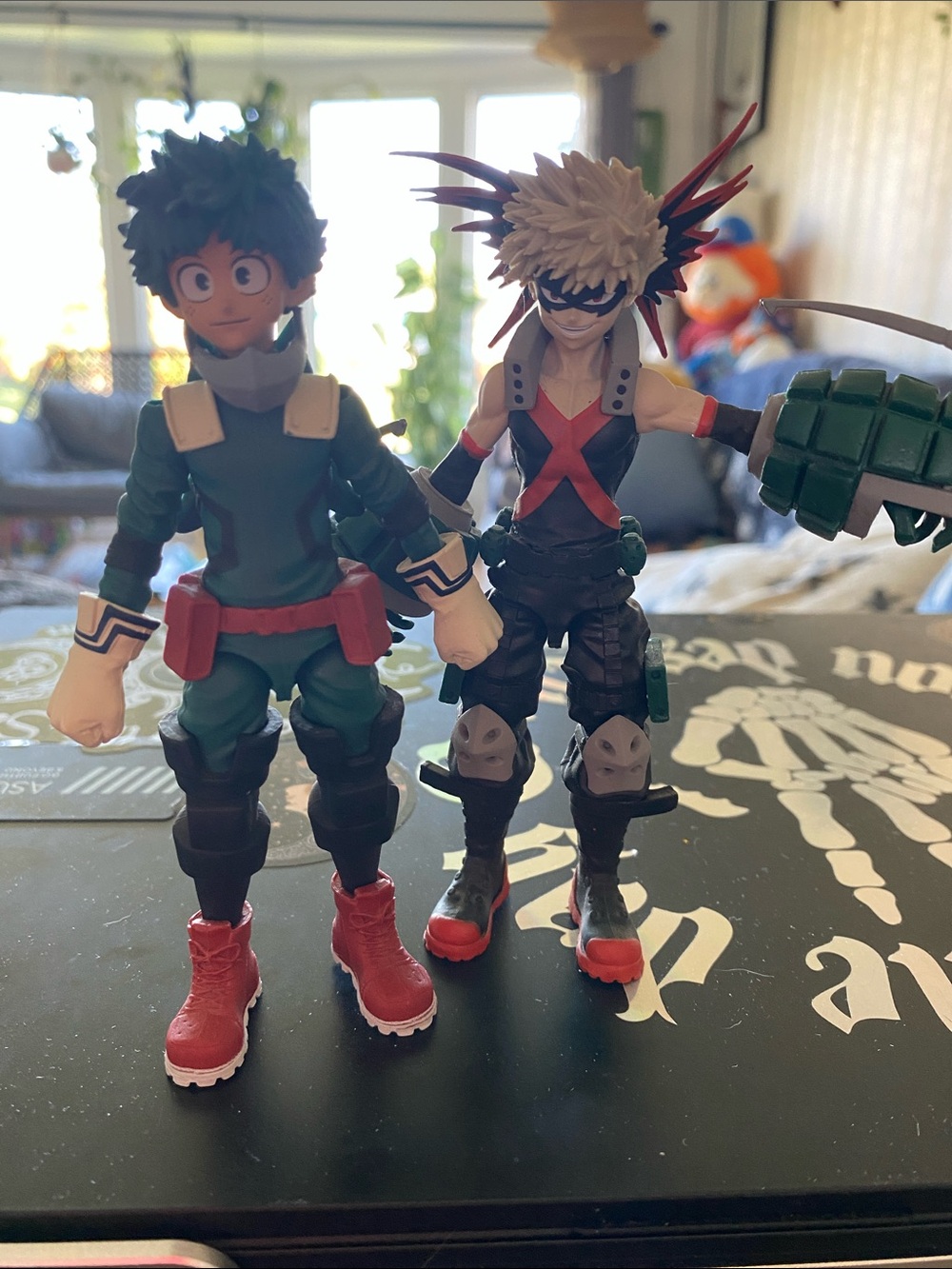 Action Figure Duo - Green, Black & Red Costume Set